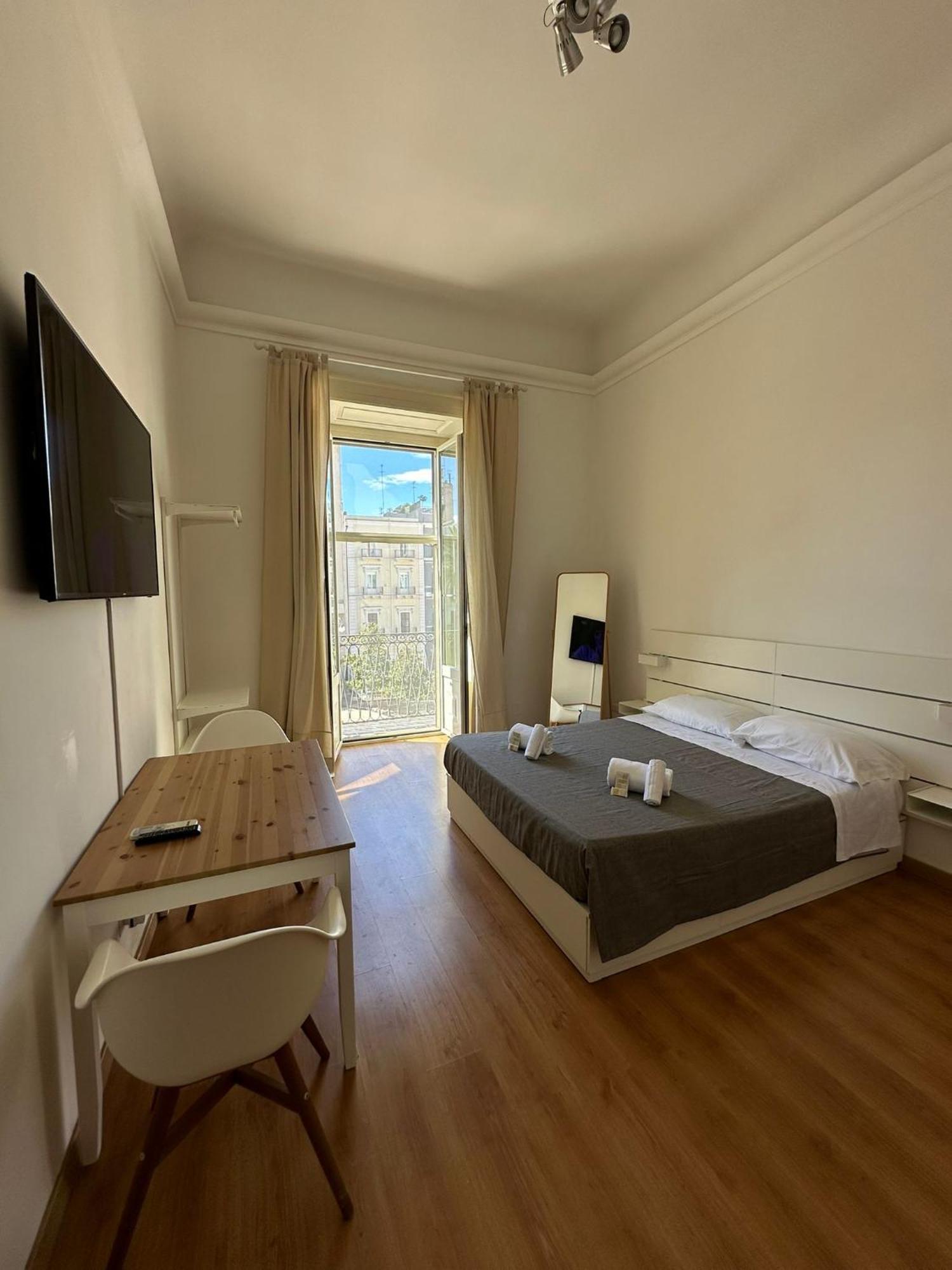 Amica Taranto In Piazza Apartment Exterior photo